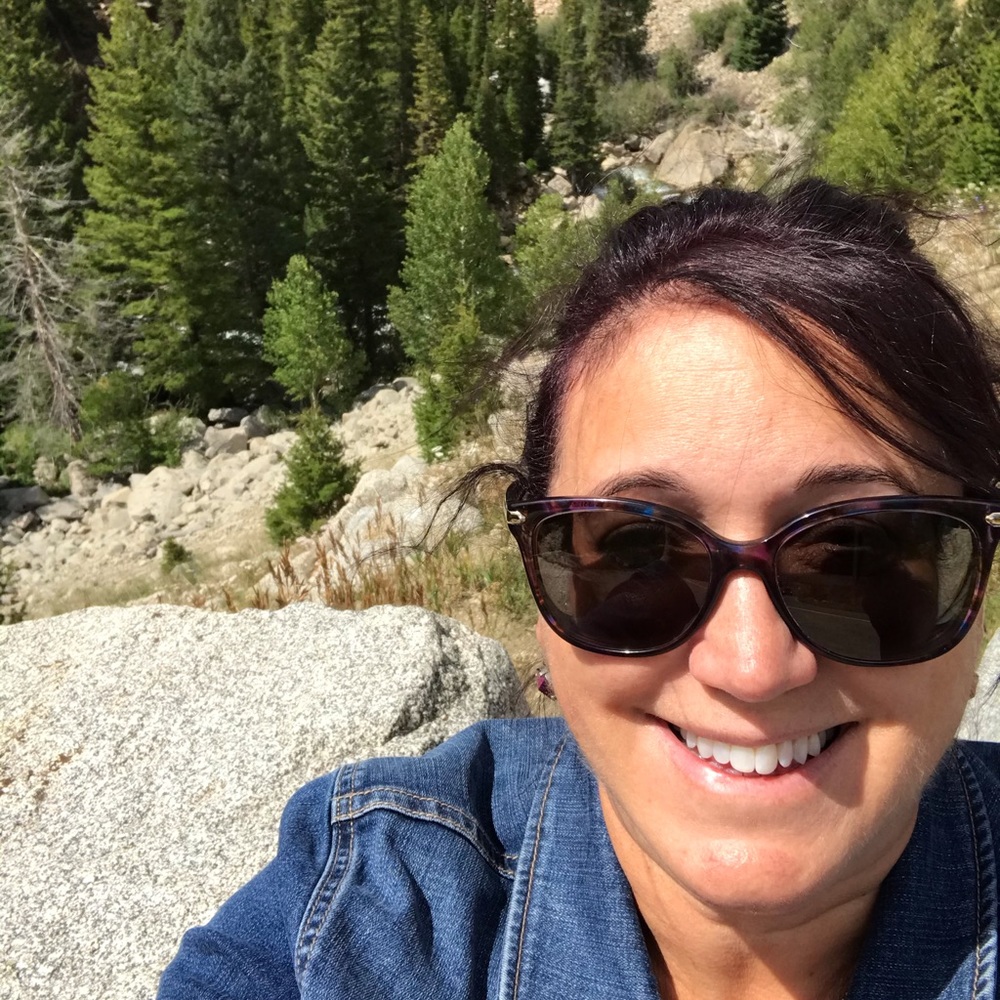 Meet your Posher, Renee